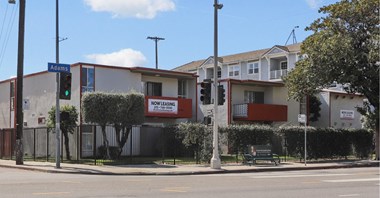 1204-1208 West Adams Blvd. 1 Bed Apartment for Rent Photo Gallery 1